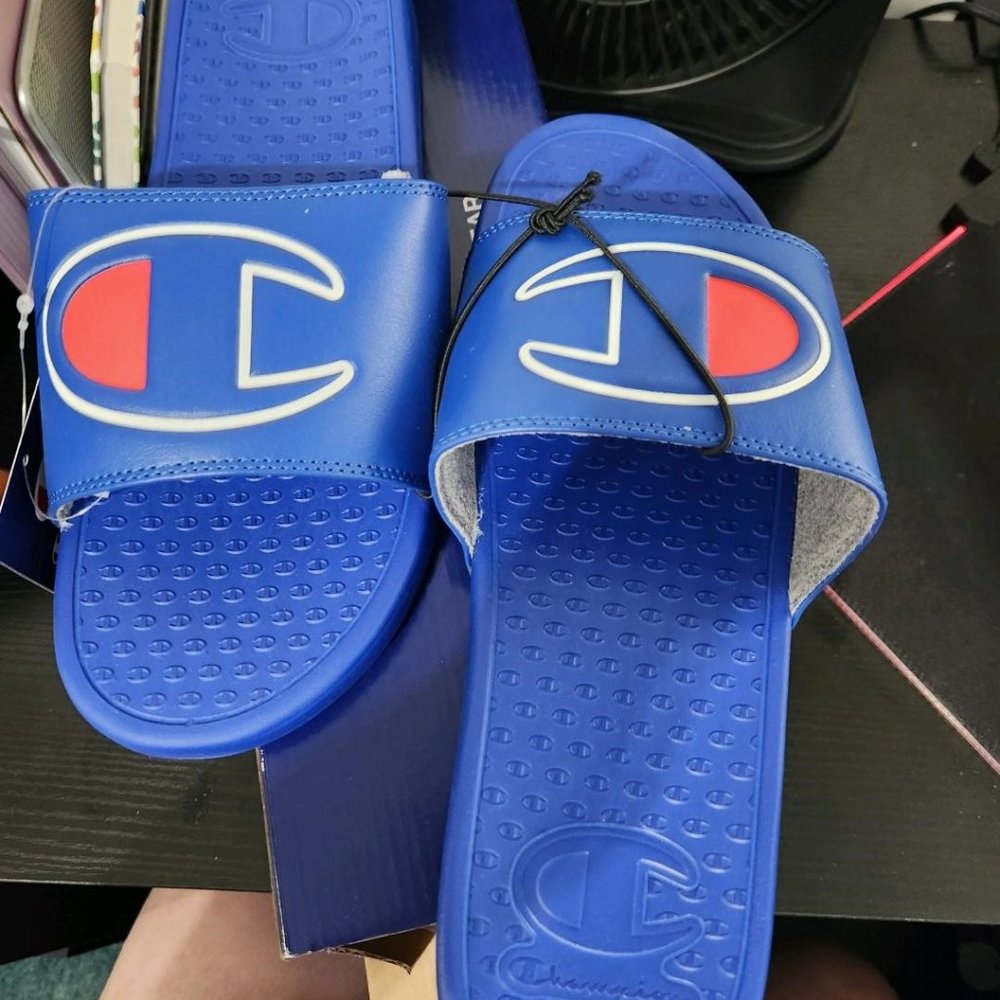 NIB MENS CHAMPION SLIDES